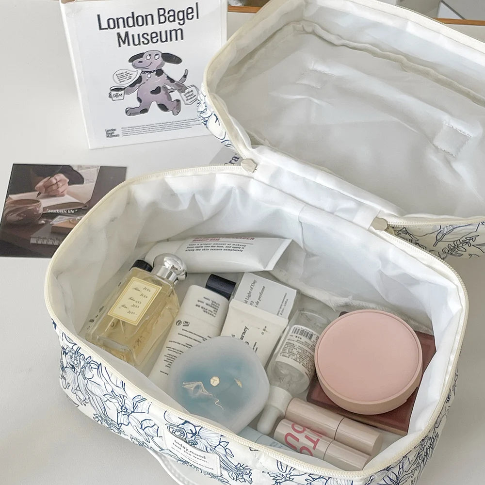 Vintage loral Cosmetic Travel Bag